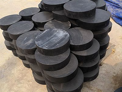 安福县板式橡胶支座由若干层橡胶片与薄钢板经加压硫化